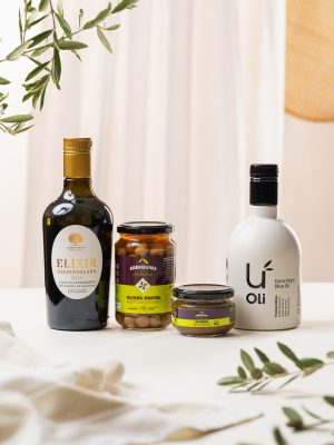 Caixa Oleoteca. Elixir Despinyolada, Uoli, olives arbequines i olivada